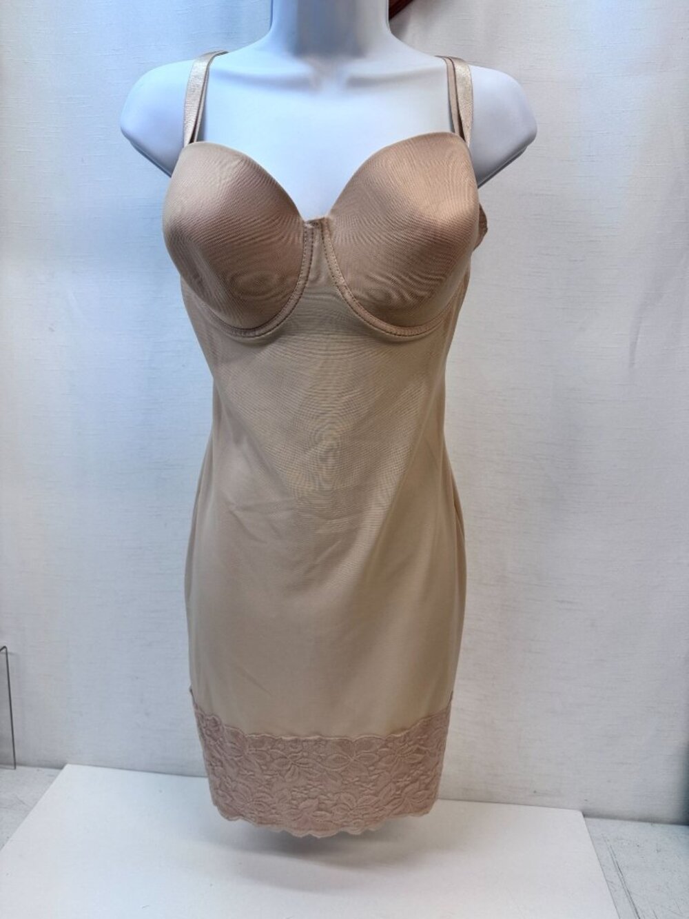Womans Shapewear  Full Style Built in Bra Slip 1X